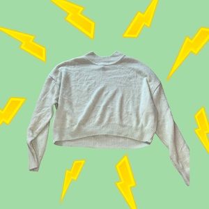 H&M mint green soft knitted crop sleeve.